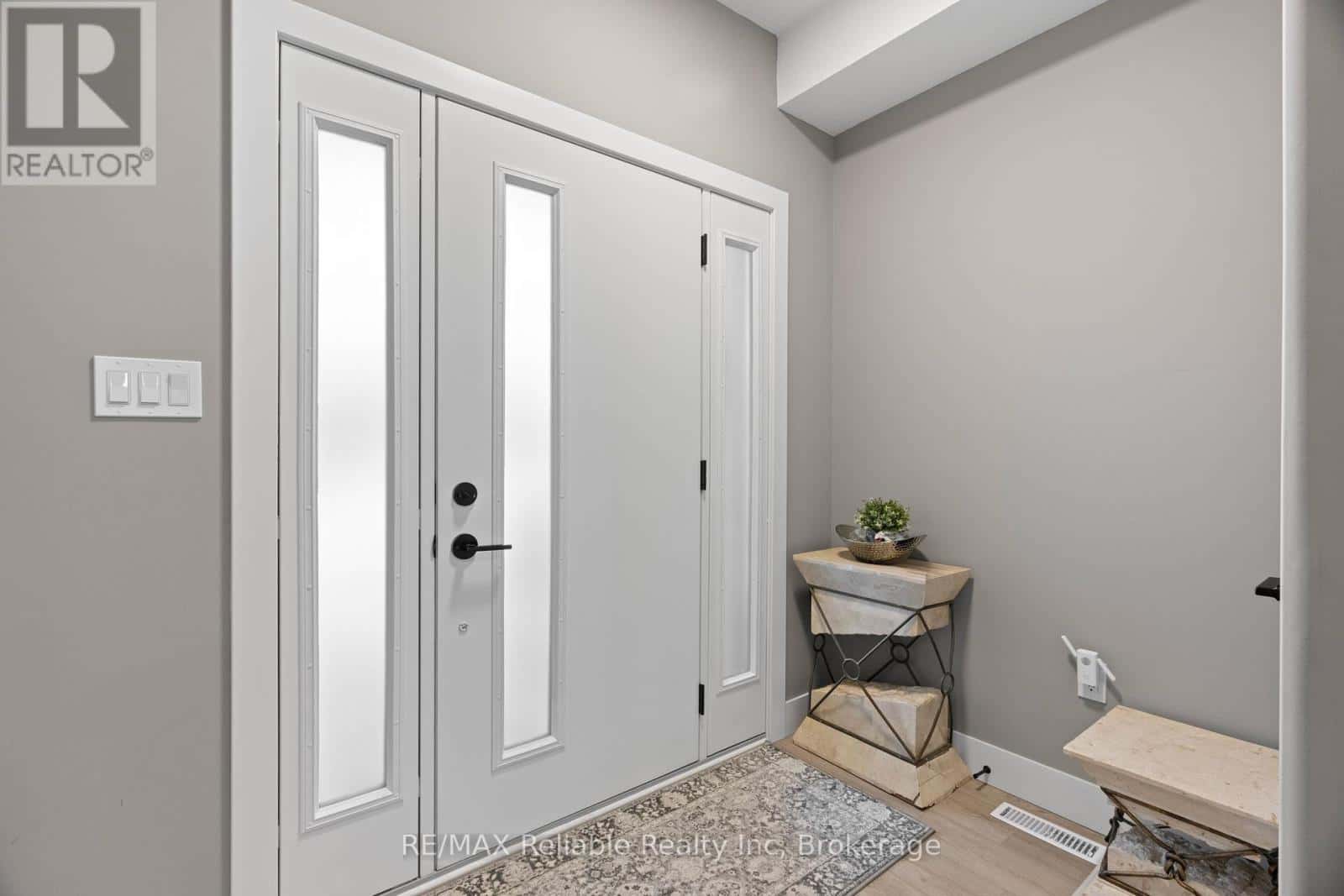 67 BRIARHILL ROAD — Huron East (Seaforth), Ontario - Photo 4 of 38