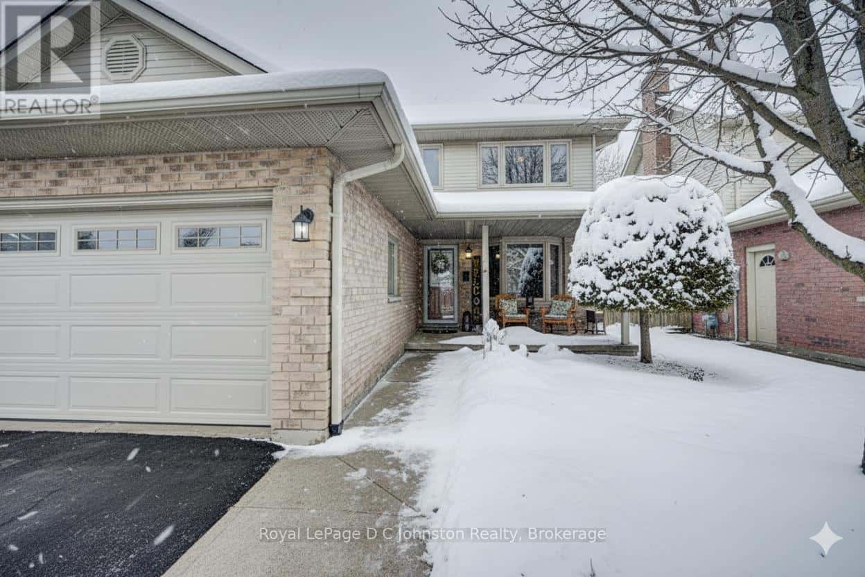 254 SCOTT ROAD — Cambridge, Ontario - Photo 3 of 45