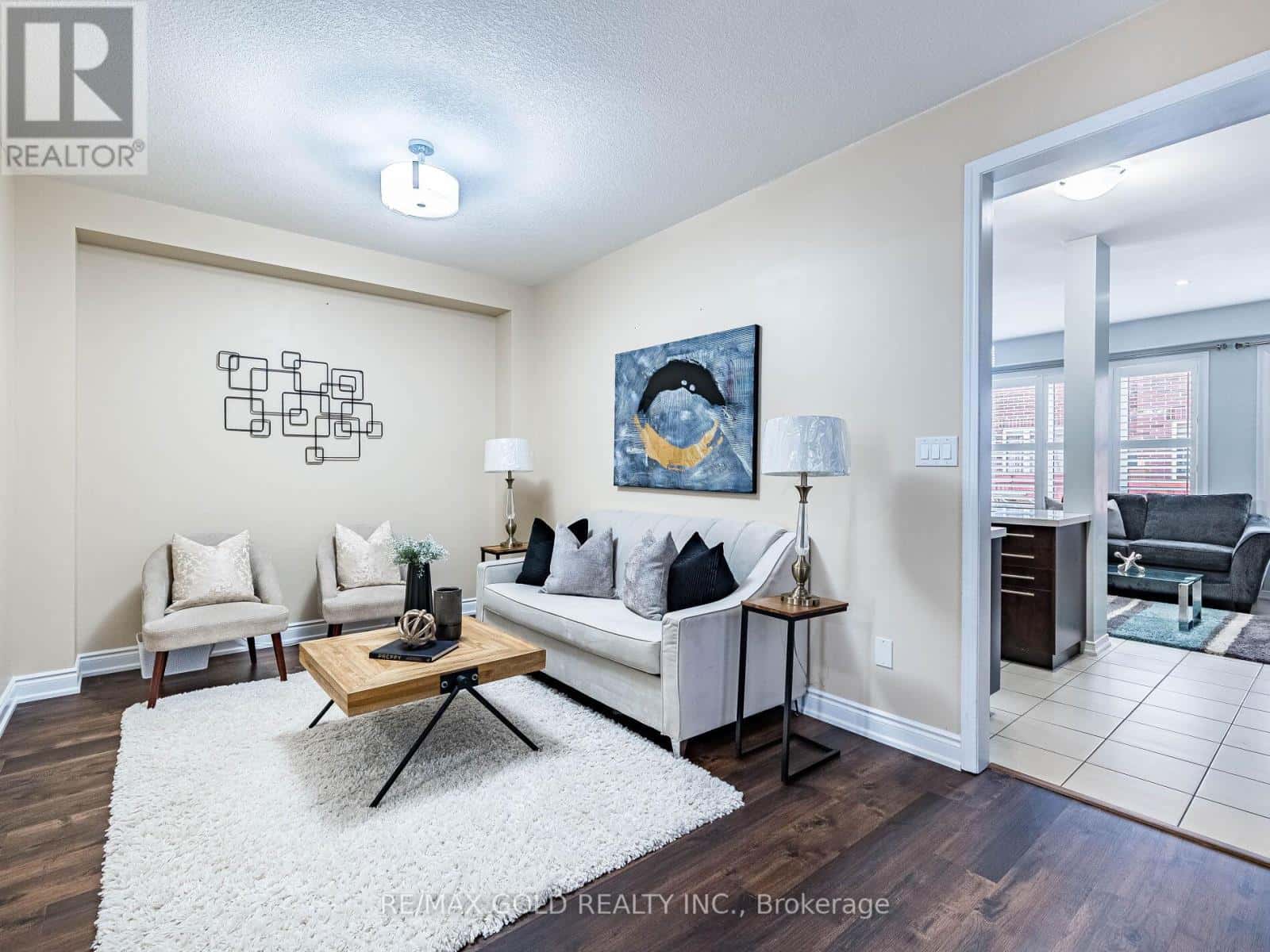 28 BANAS WAY — Brampton (Northwest Brampton), Ontario - Photo 5 of 45