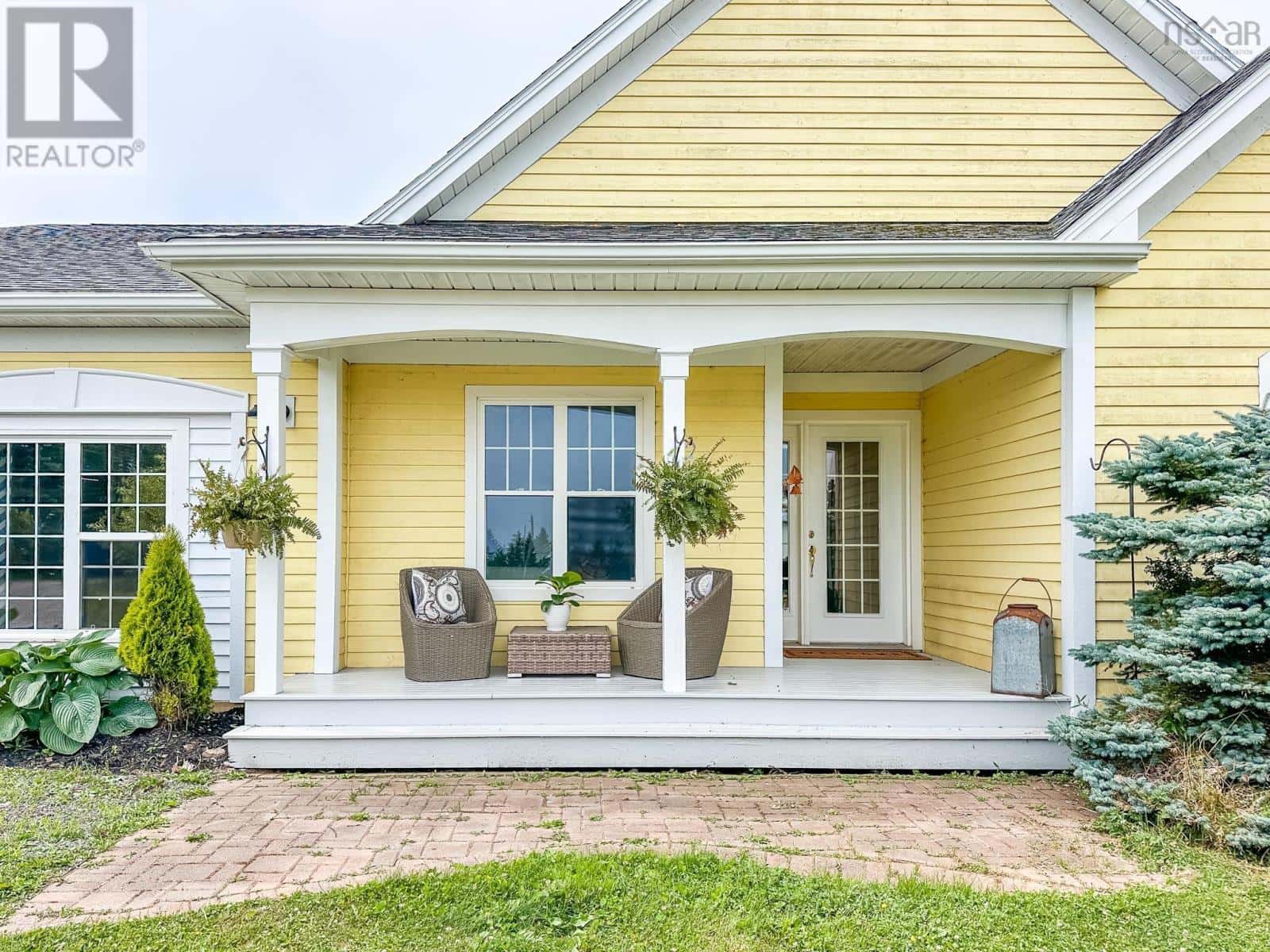 3419 Highway 359 — Halls Harbour, Nova Scotia - Photo 4 of 50