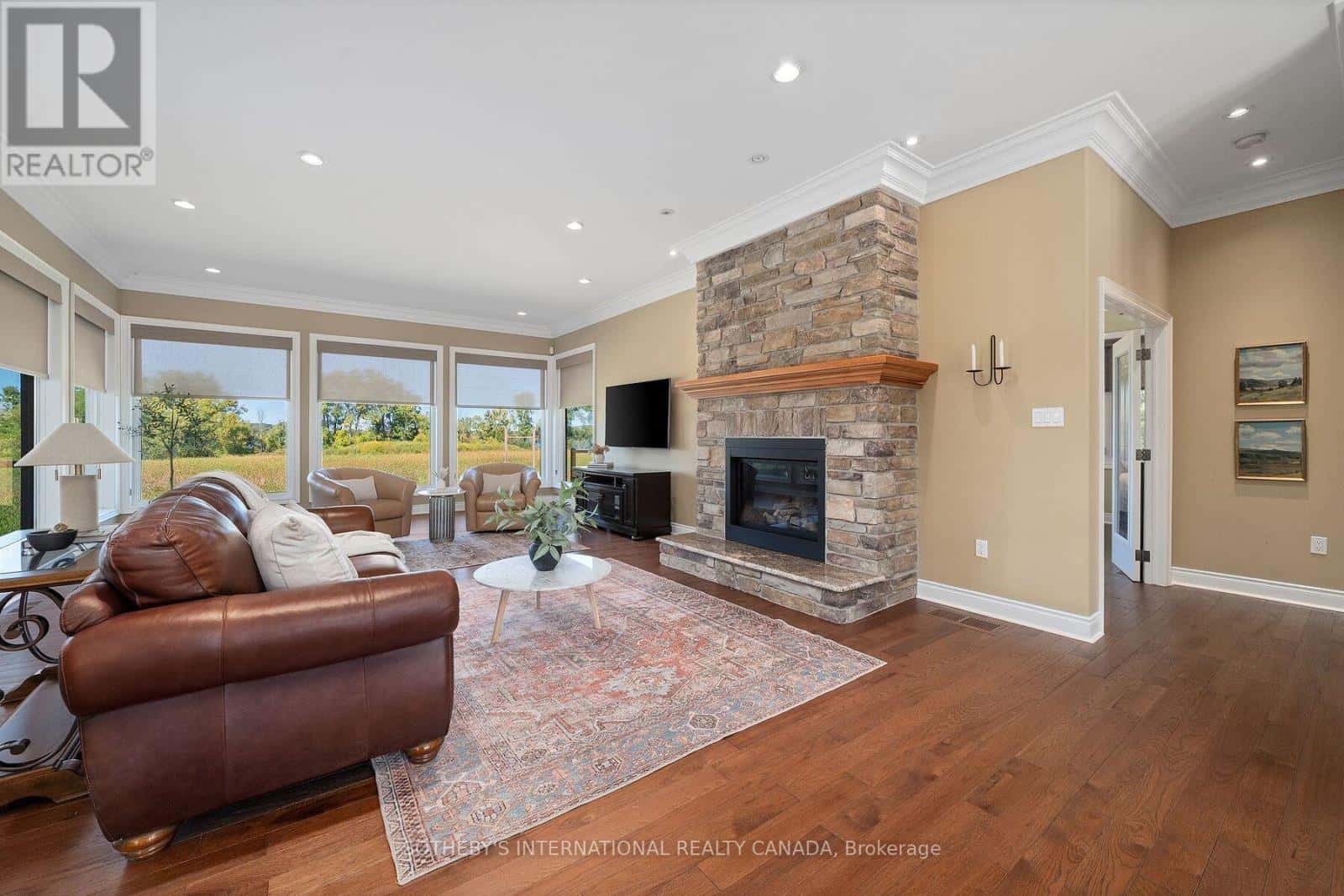 2691 COUNTY 15 ROAD — Prince Edward County (Sophiasburg Ward), Ontario - Photo 3 of 34