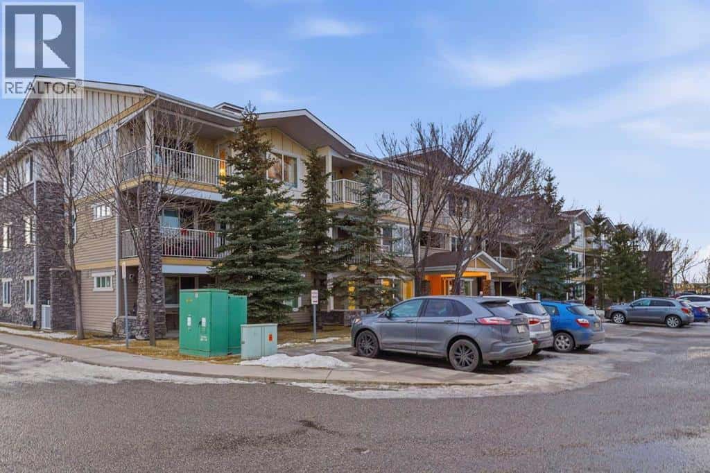 1213, 4 Kingsland Close SE — Airdrie, Alberta - Photo 3 of 22