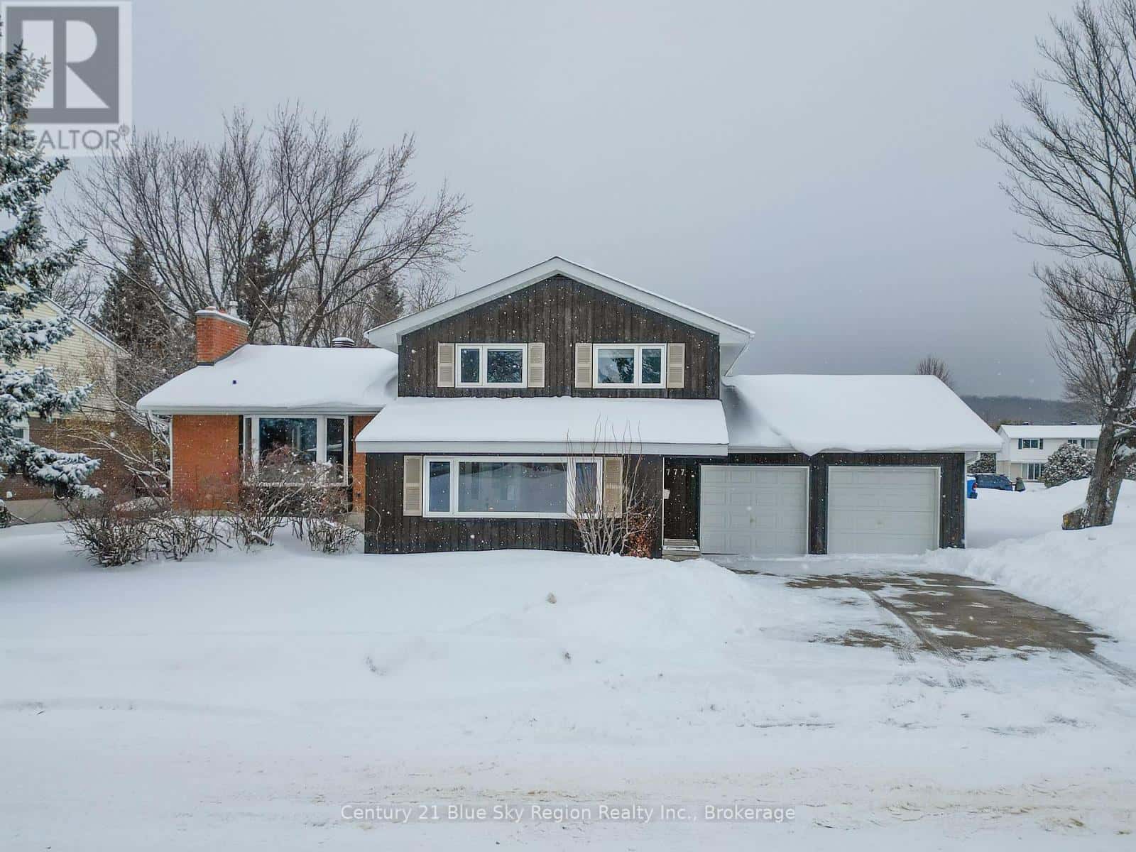 777 BIRCHWOOD ROAD — North Bay (West End), Ontario - Photo 2 of 39