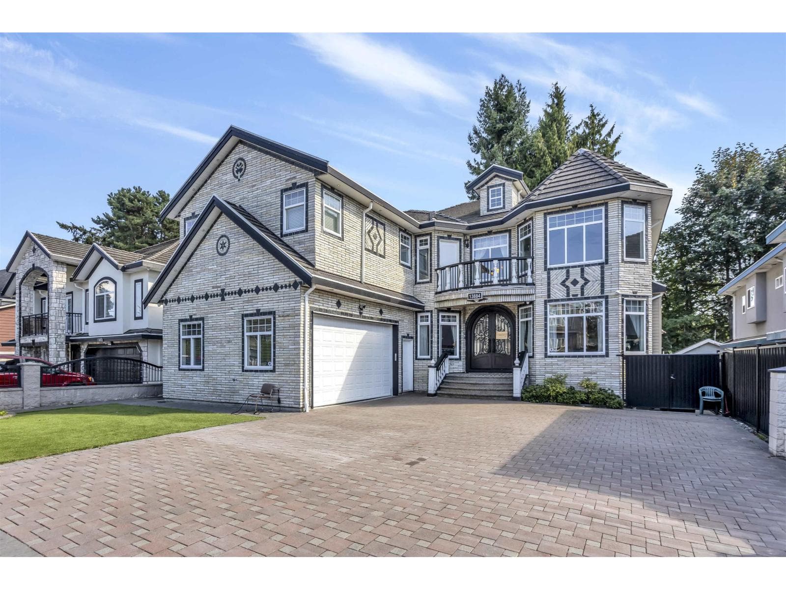 13884 89A AVENUE — Surrey, British Columbia - Main photo