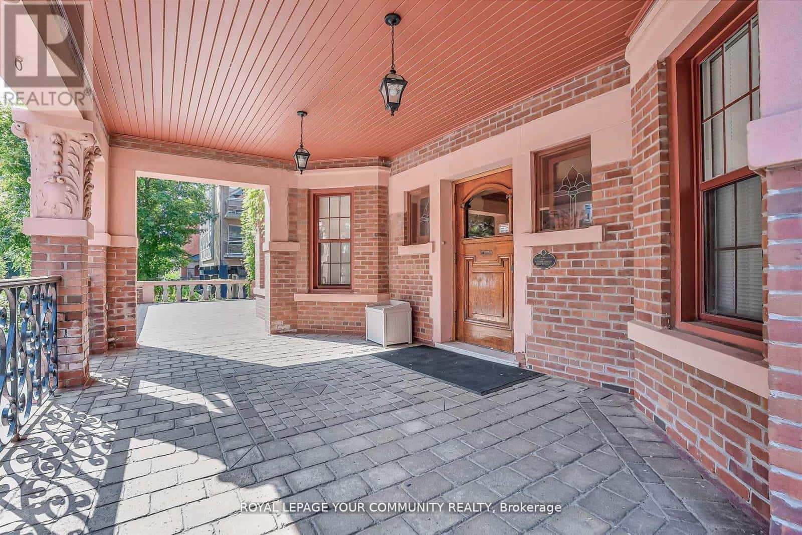 503 - 212 ST GEORGE STREET — Toronto (Annex), Ontario - Photo 2 of 47