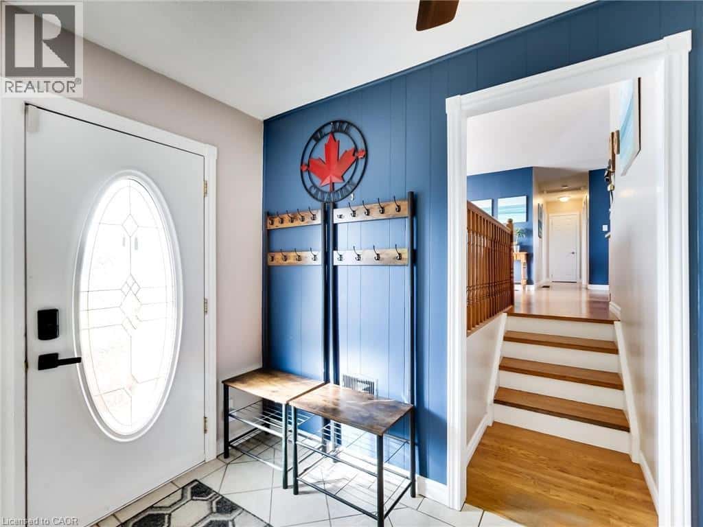 9183 SILVER Street — Caistor Centre, Ontario - Photo 5 of 47