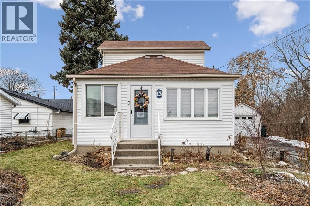 13 SPIERS Crescent — Cambridge, Ontario - Main photo