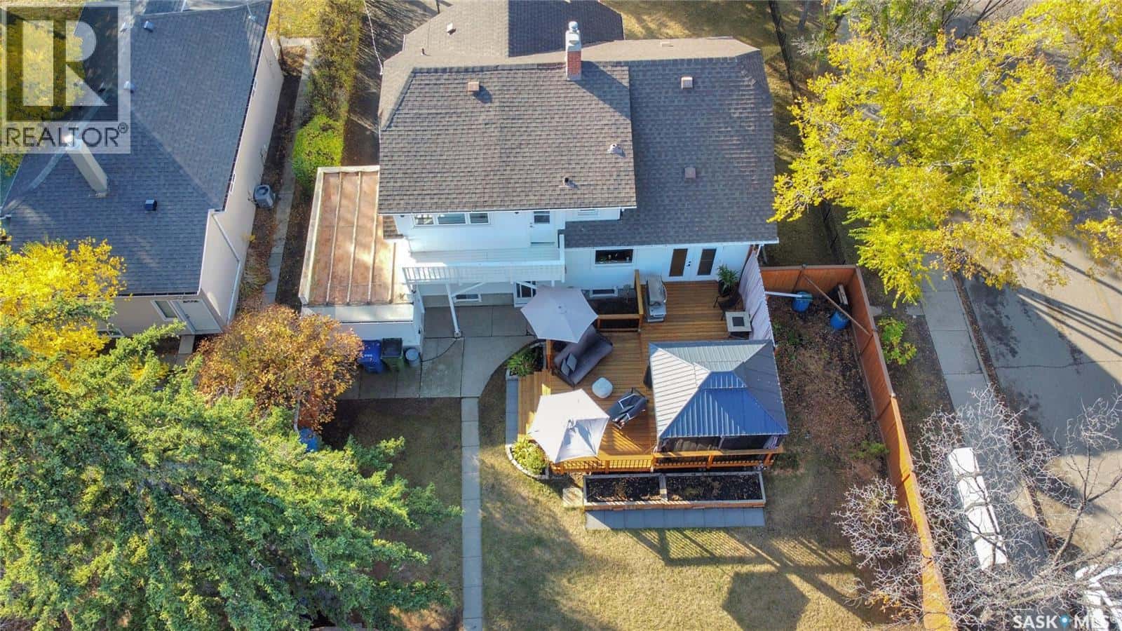 845 Alder AVENUE — Moose Jaw, Saskatchewan - Photo 2 of 50