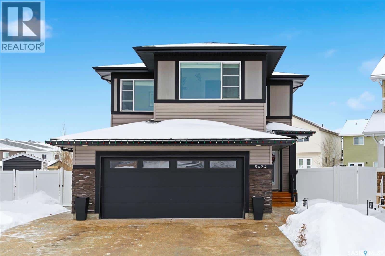 5424 Boyer BAY — Regina, Saskatchewan - Photo 2 of 46