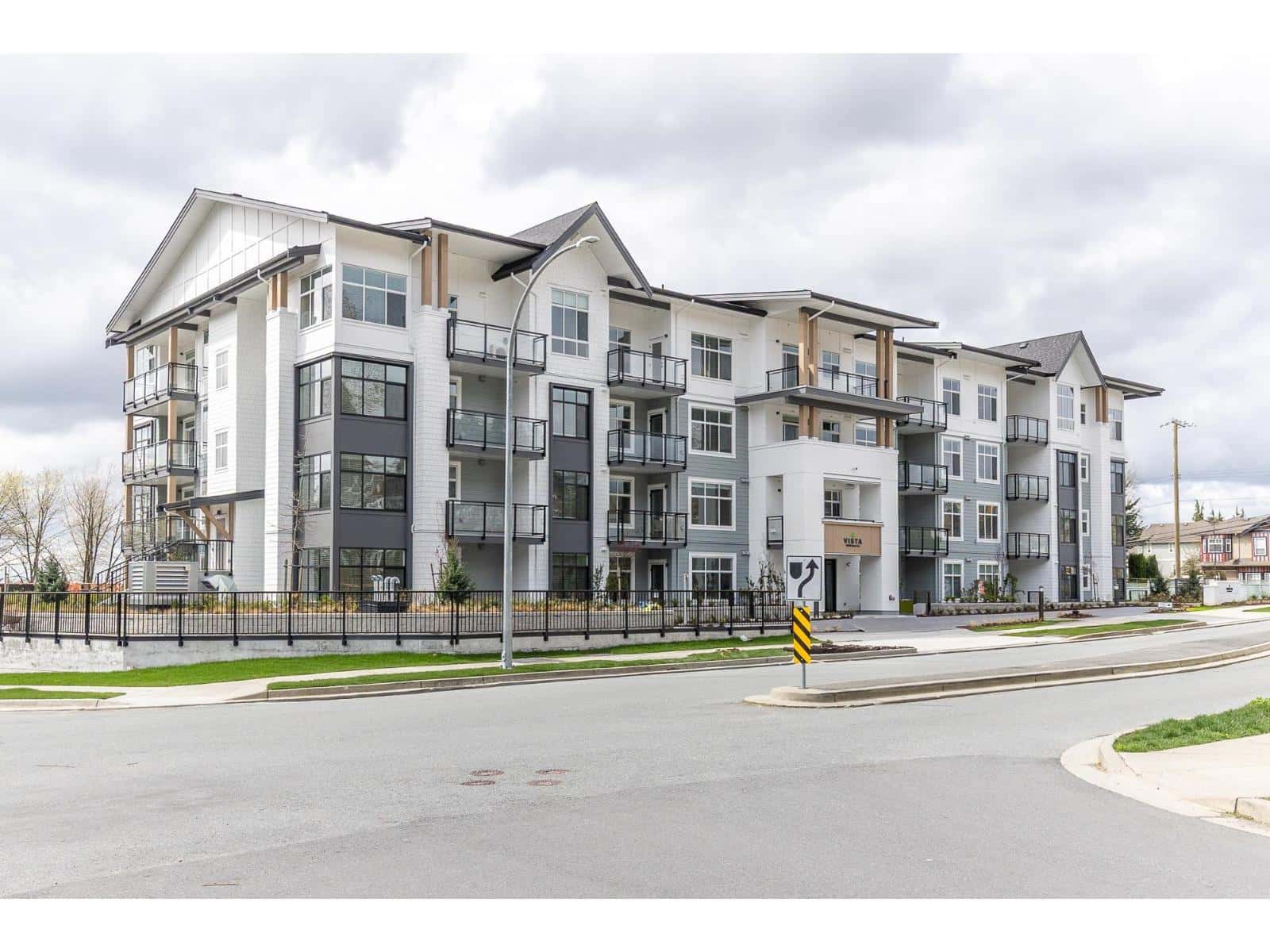 112 33920 BEST AVENUE — Mission, British Columbia - Photo 3 of 40