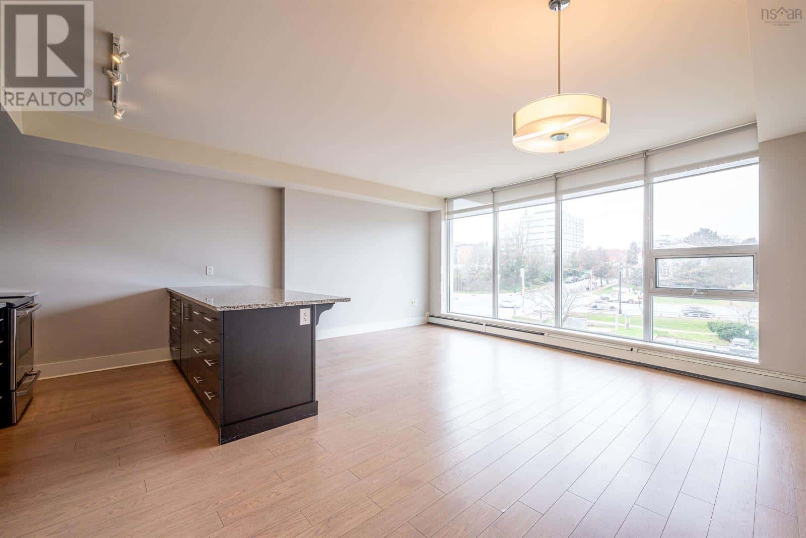 208 15 Kings Wharf Place — Dartmouth, Nova Scotia - Photo 4 of 32