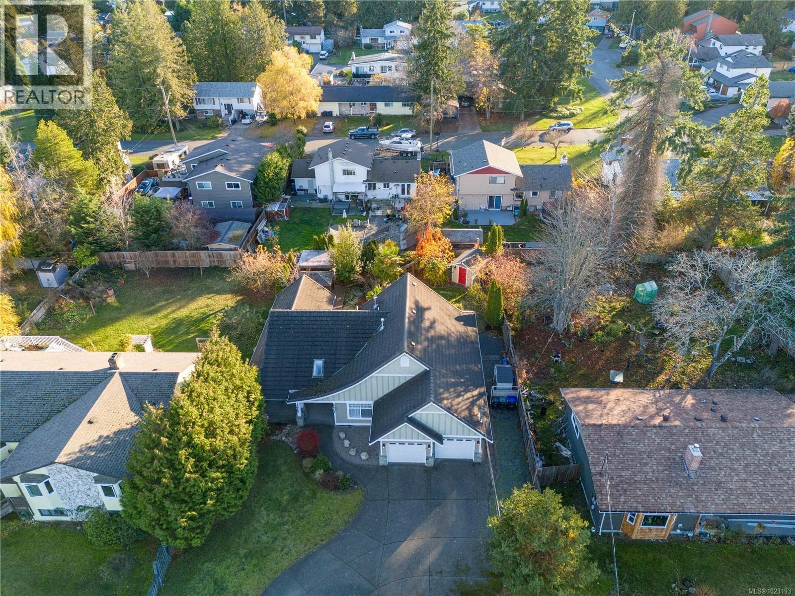 610 Forsyth Ave — Parksville, British Columbia - Main photo