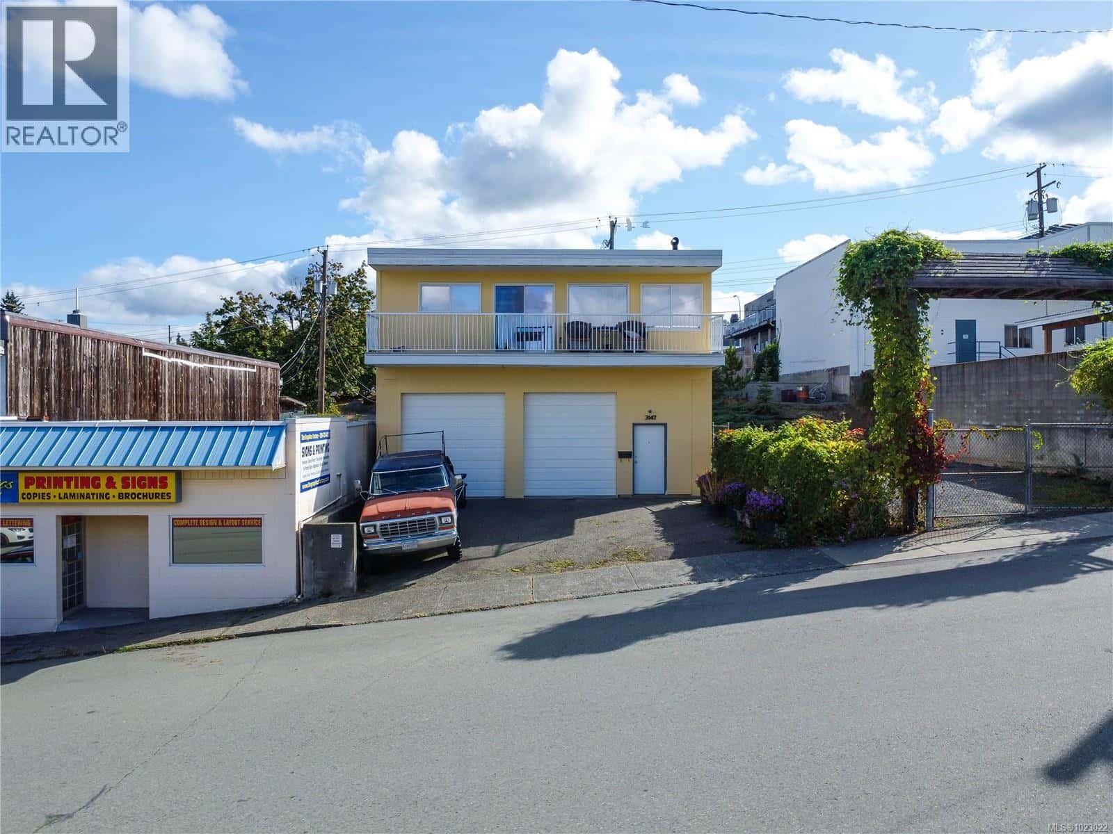 3147 2nd Ave — Port Alberni, British Columbia - Photo 3 of 32