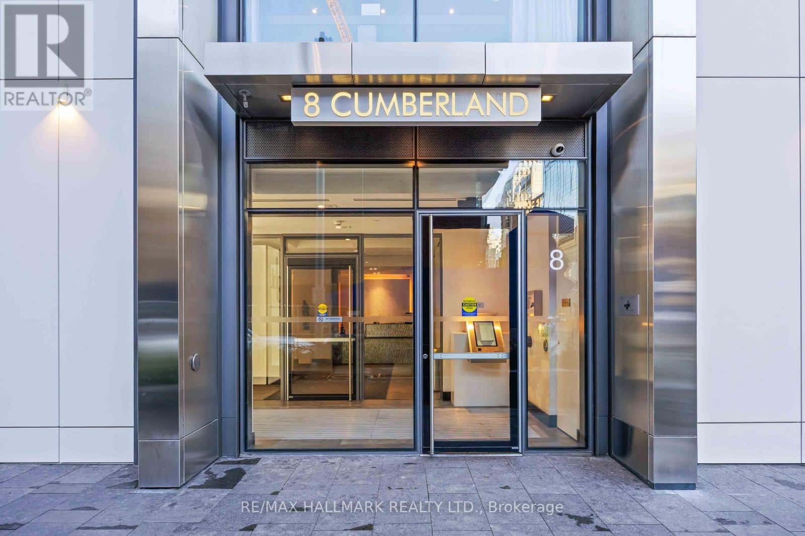 1403 - 8 CUMBERLAND STREET — Toronto (Annex), Ontario - Photo 3 of 30