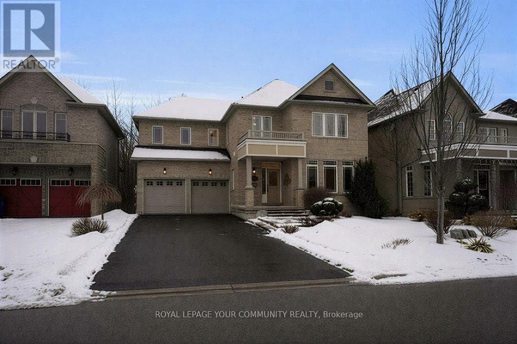 373 GILPIN DRIVE — Newmarket (Woodland Hill), Ontario - Main photo
