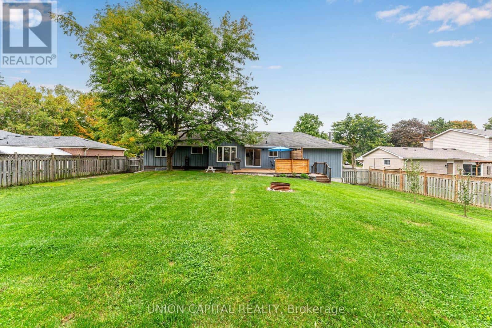 35 JONATHAN STREET — Uxbridge, Ontario - Photo 4 of 48