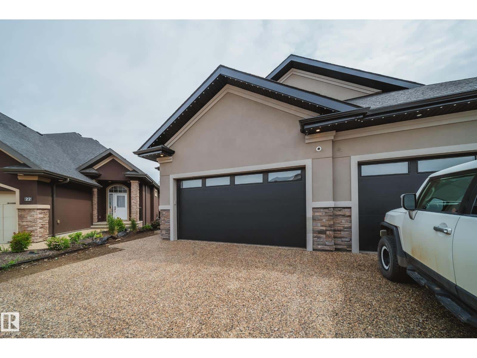 #21 20425 93 AV NW — Edmonton, Alberta - Photo 4 of 54