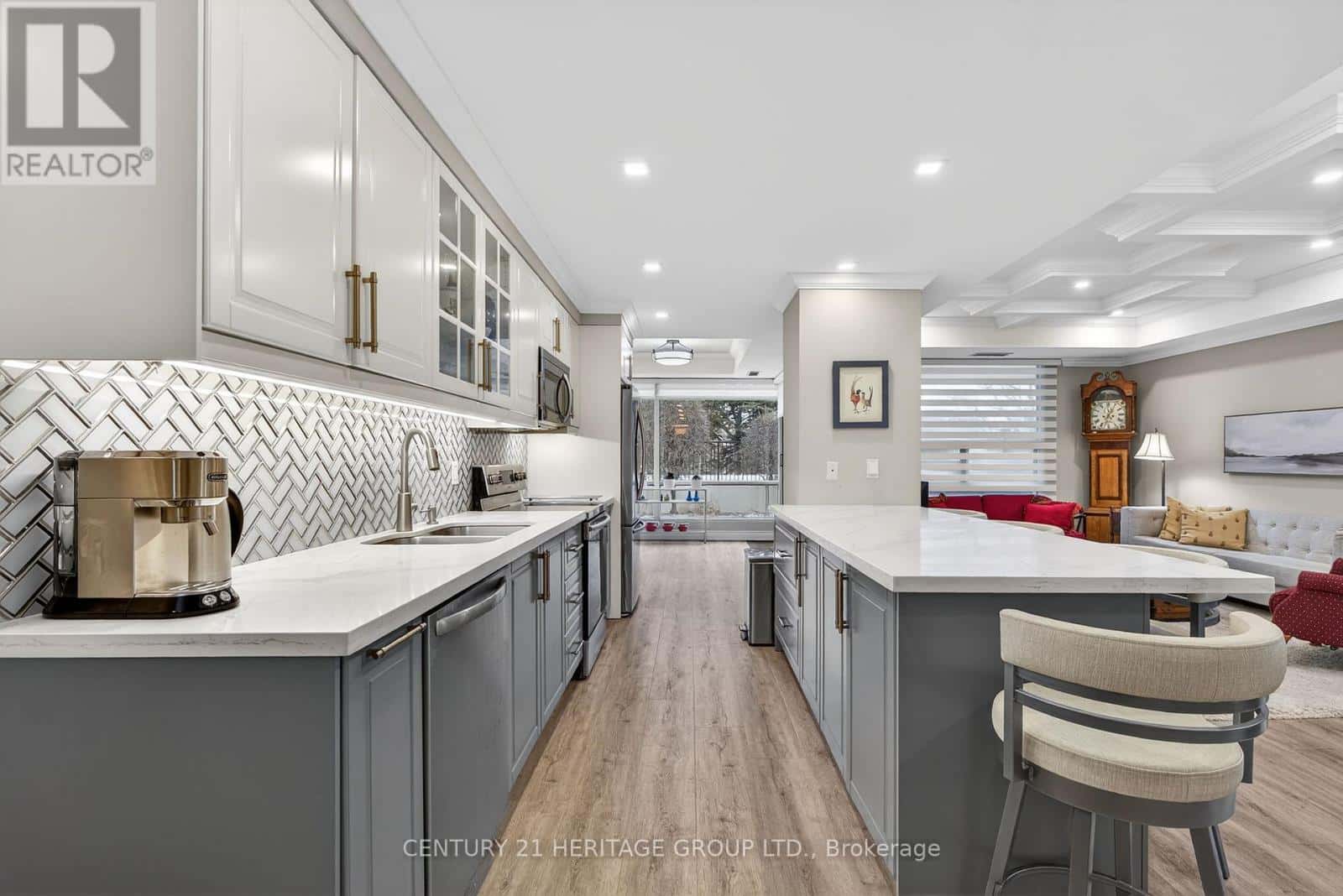 112 - 40 HARDING BOULEVARD W — Richmond Hill (North Richvale), Ontario - Photo 4 of 40