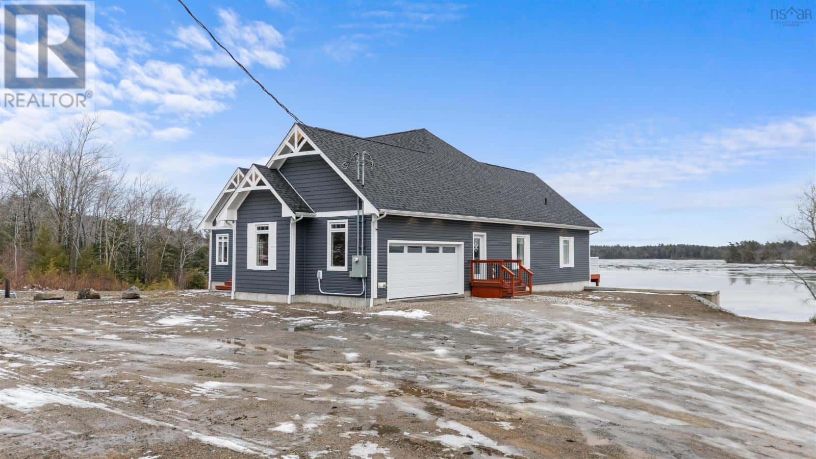 3224 203 Highway — Middle Ohio, Nova Scotia - Photo 4 of 50