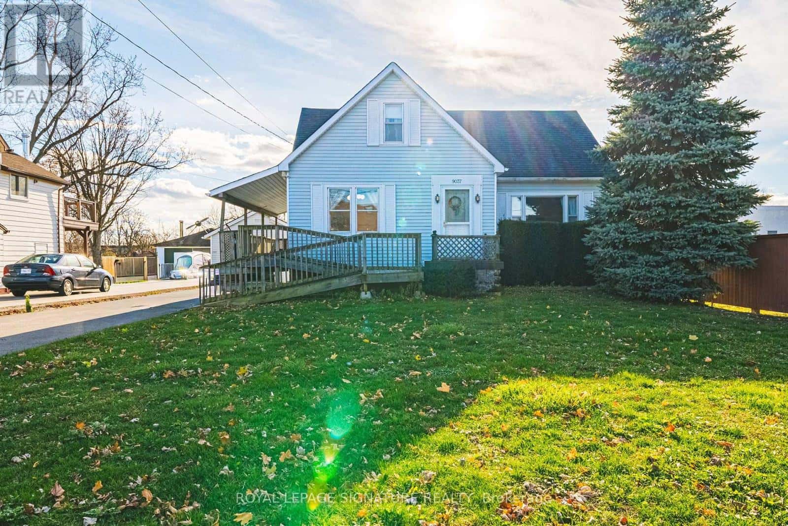 9037 AIRPORT ROAD W — Hamilton (Mount Hope), Ontario - Photo 2 of 19