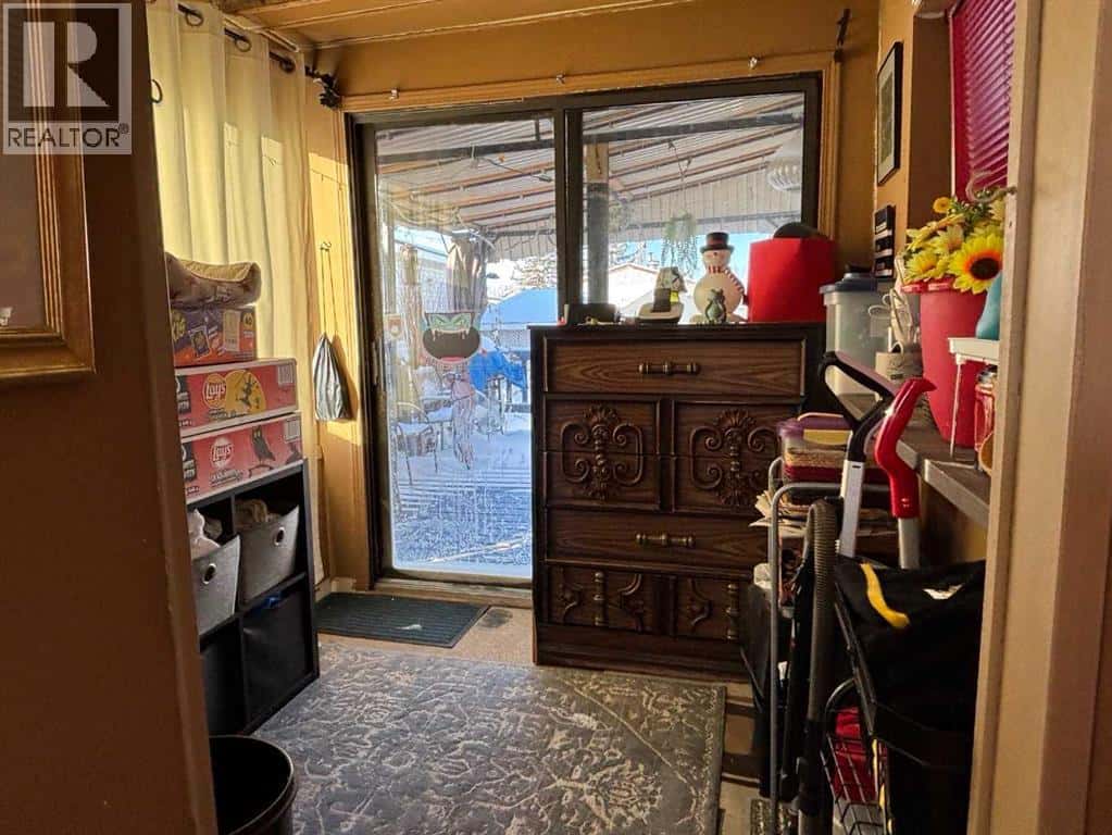 31, 649 Main Street — Airdrie, Alberta - Photo 4 of 20