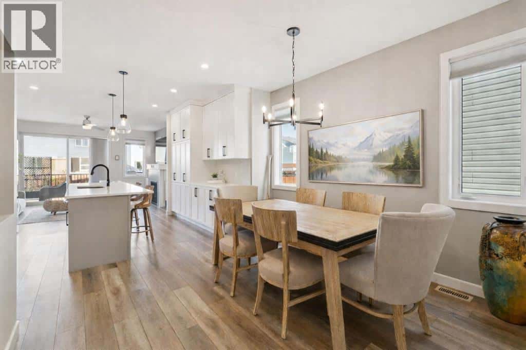 196 Emberside Hollow — Cochrane, Alberta - Photo 3 of 29