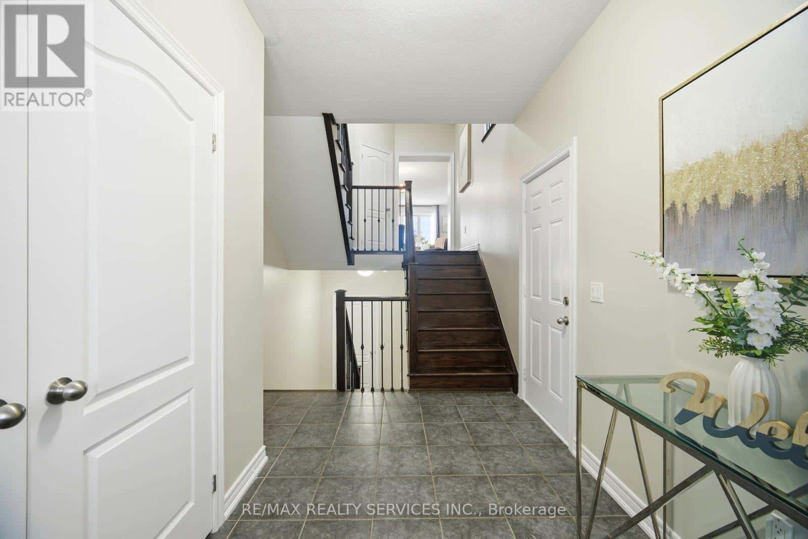 82 WATERVILLE WAY — Caledon, Ontario - Photo 5 of 50