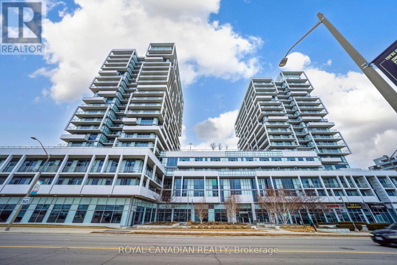 308 - 55 SPEERS ROAD — Oakville (CO Central), Ontario - Main photo