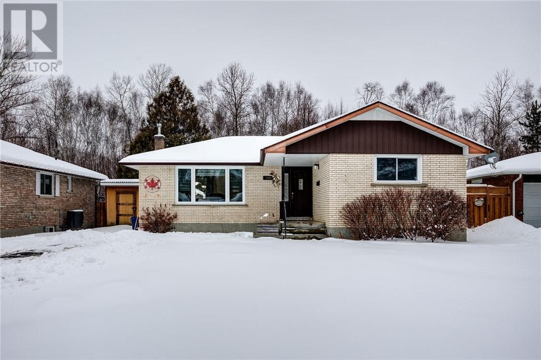1894 Courtland Drive — Sudbury, Ontario - Main photo