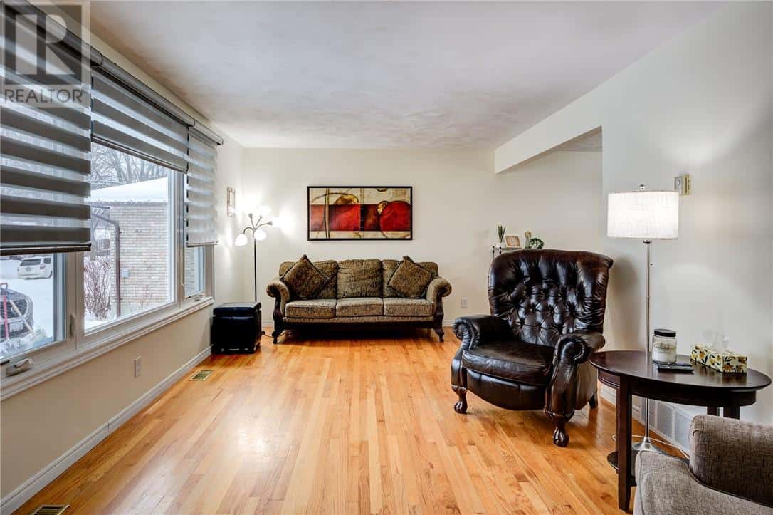 1894 Courtland Drive — Sudbury, Ontario - Photo 4 of 24