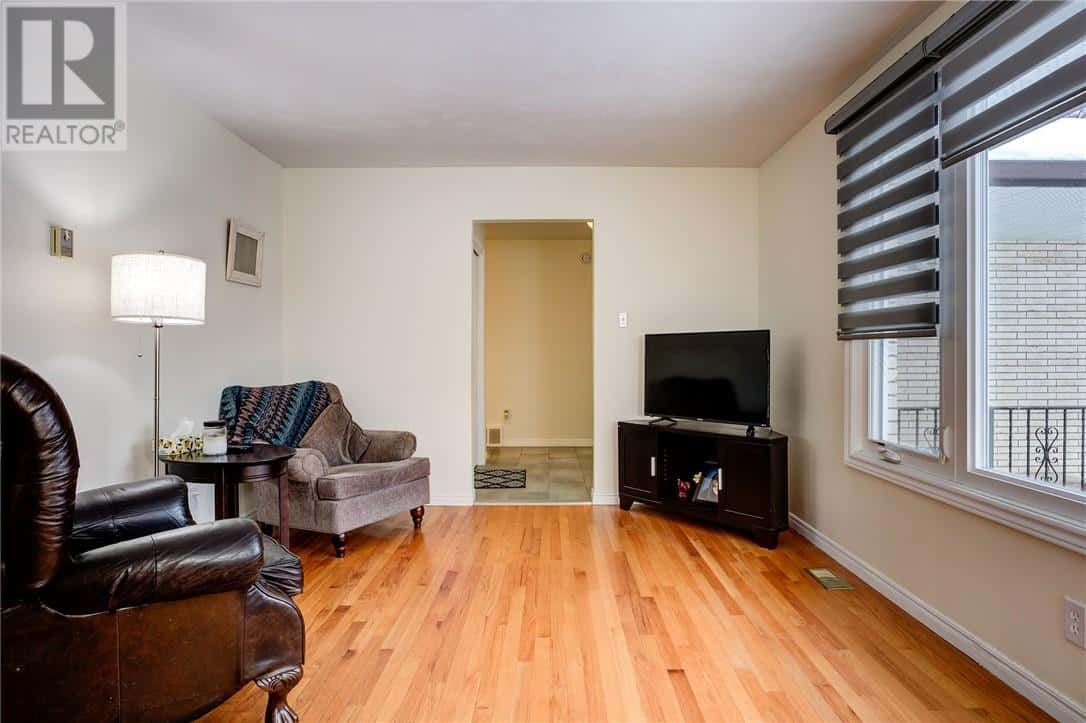 1894 Courtland Drive — Sudbury, Ontario - Photo 5 of 24