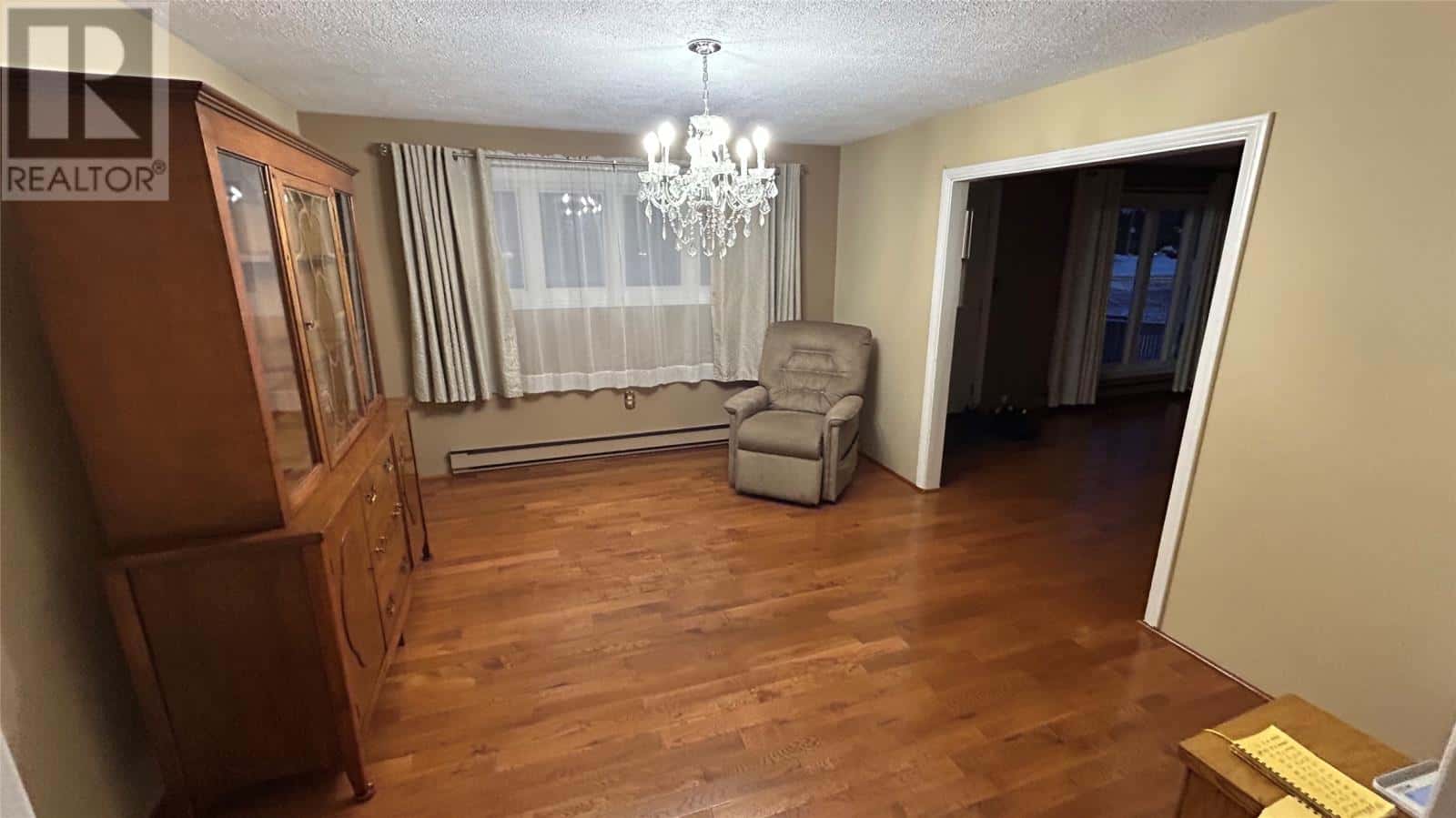 55 WEST Street — STEPHENVILLE, Newfoundland & Labrador - Photo 4 of 32