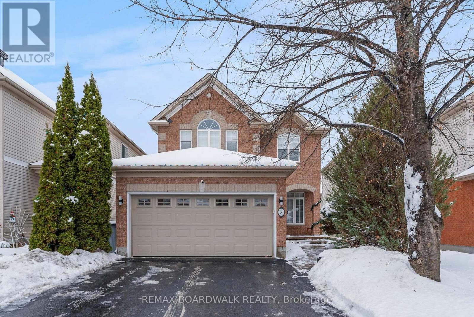 34 CATTERICK CRESCENT — Ottawa, Ontario - Main photo