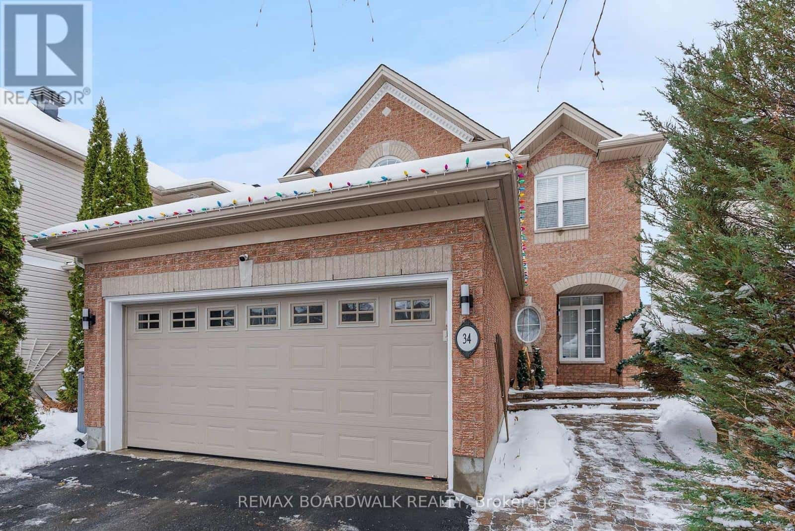 34 CATTERICK CRESCENT — Ottawa, Ontario - Photo 2 of 43