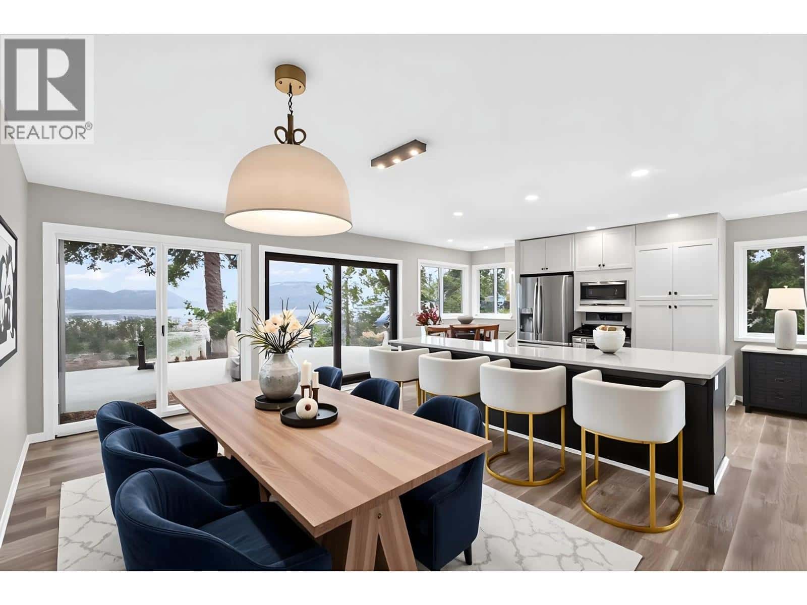 2848 Lower Glenrosa Road — West Kelowna, British Columbia - Photo 2 of 39