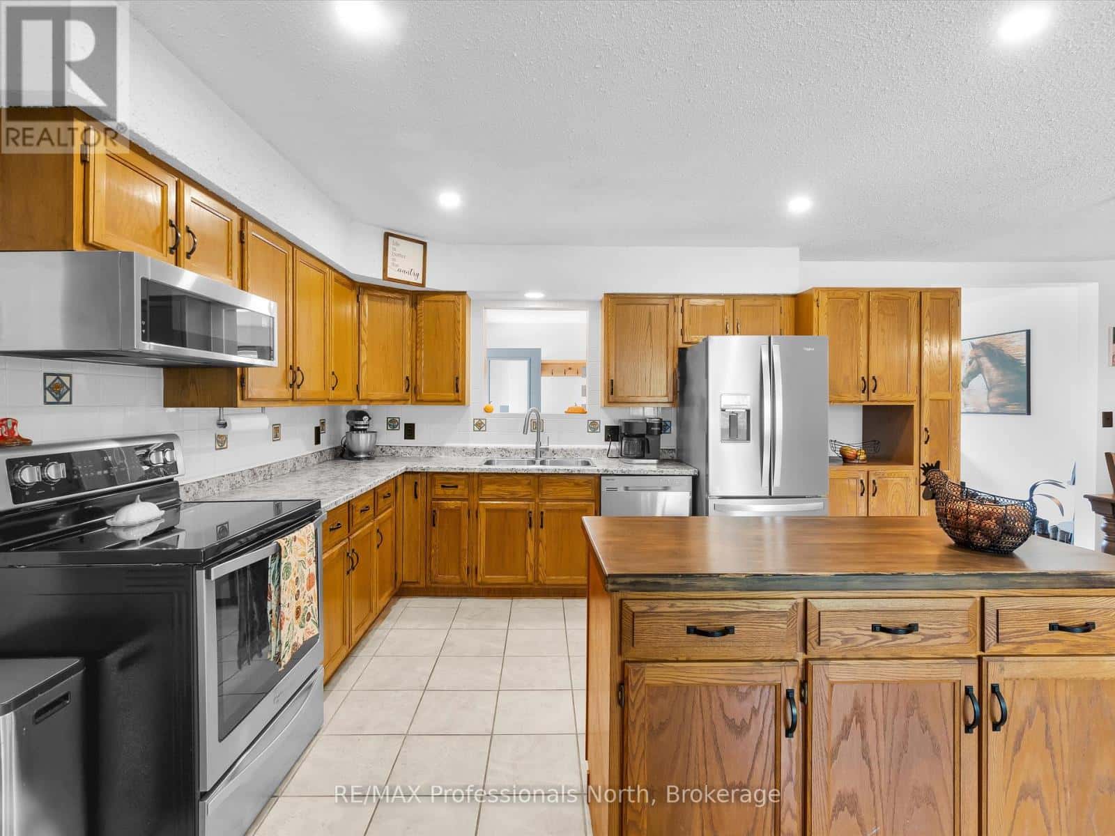 1062 SKYLINE DRIVE — Armour, Ontario - Photo 4 of 36