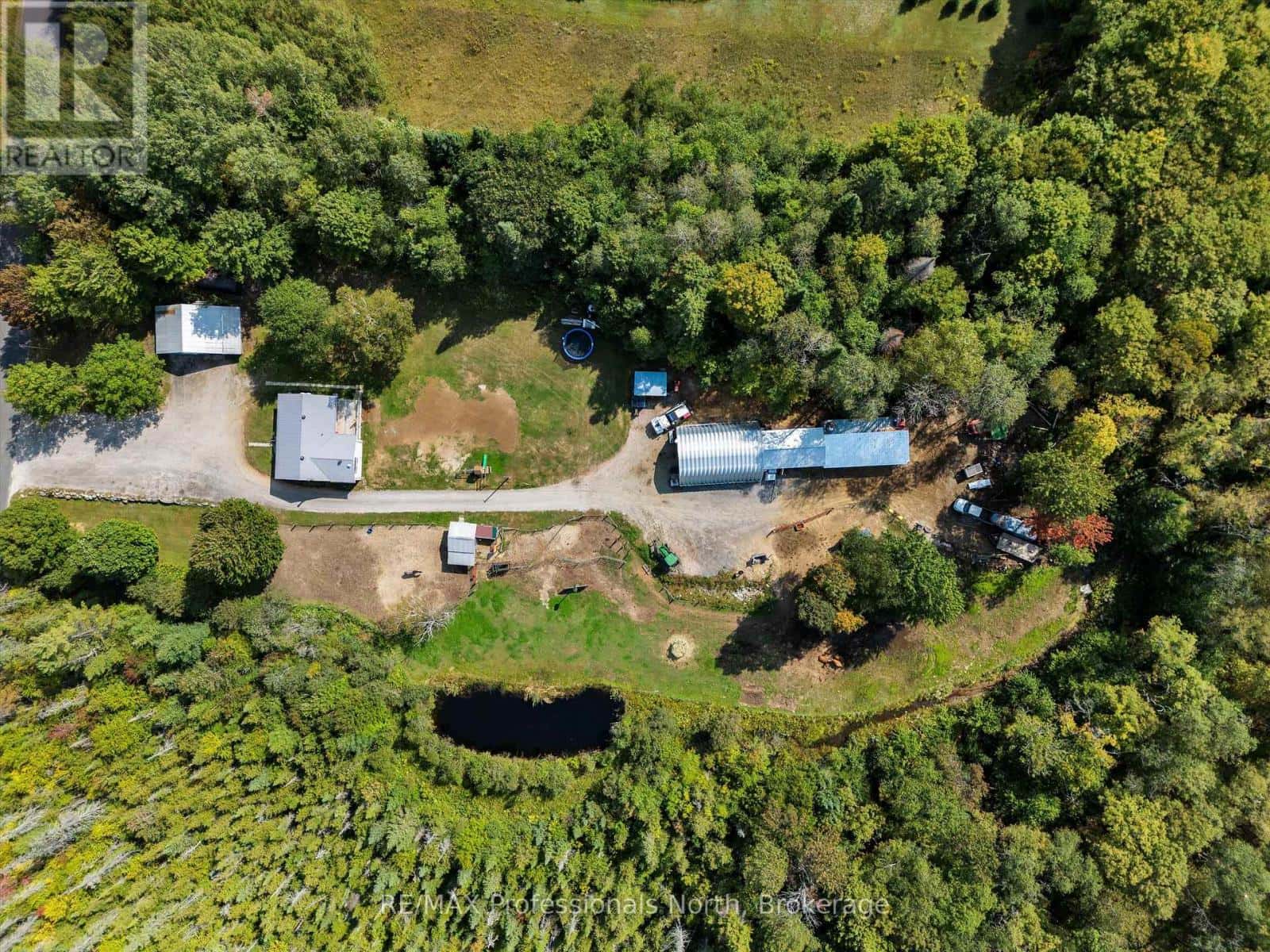 1062 SKYLINE DRIVE — Armour, Ontario - Photo 3 of 36