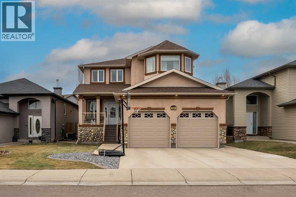 388 Grizzly Crescent N — Lethbridge, Alberta - Main photo