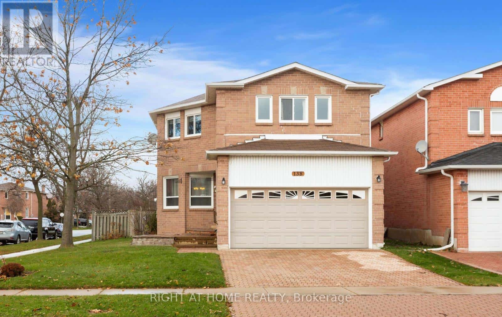 138 ATKINS CIRCLE — Brampton (Northwood Park), Ontario - Photo 2 of 50