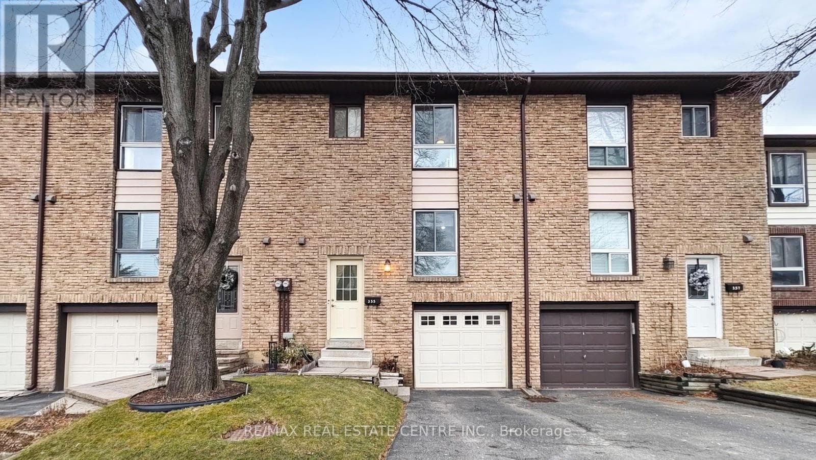 355 ONTARIO STREET N — Milton (DP Dorset Park), Ontario - Main photo