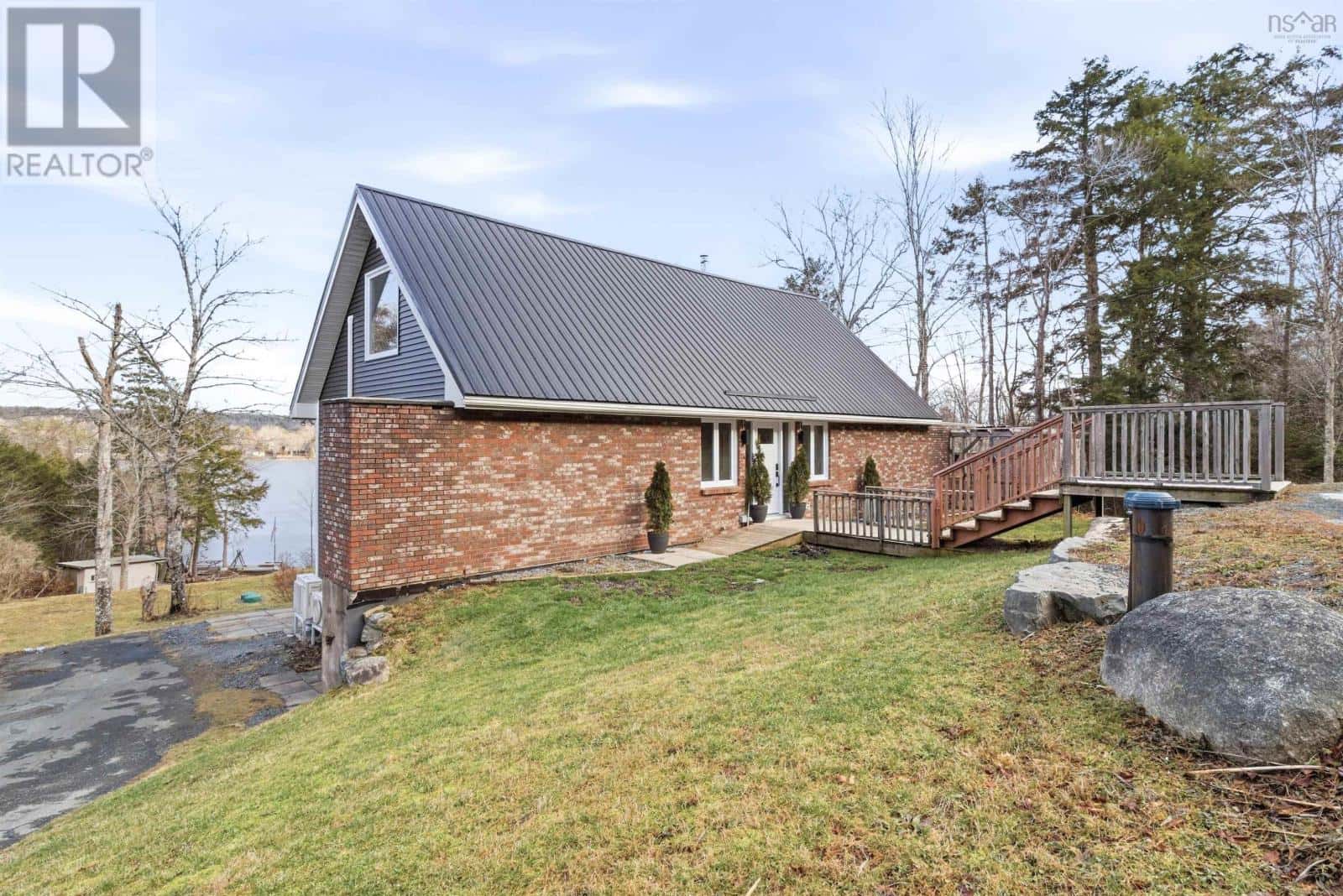 76 Echo Forest Drive — Lake Echo, Nova Scotia - Photo 2 of 50