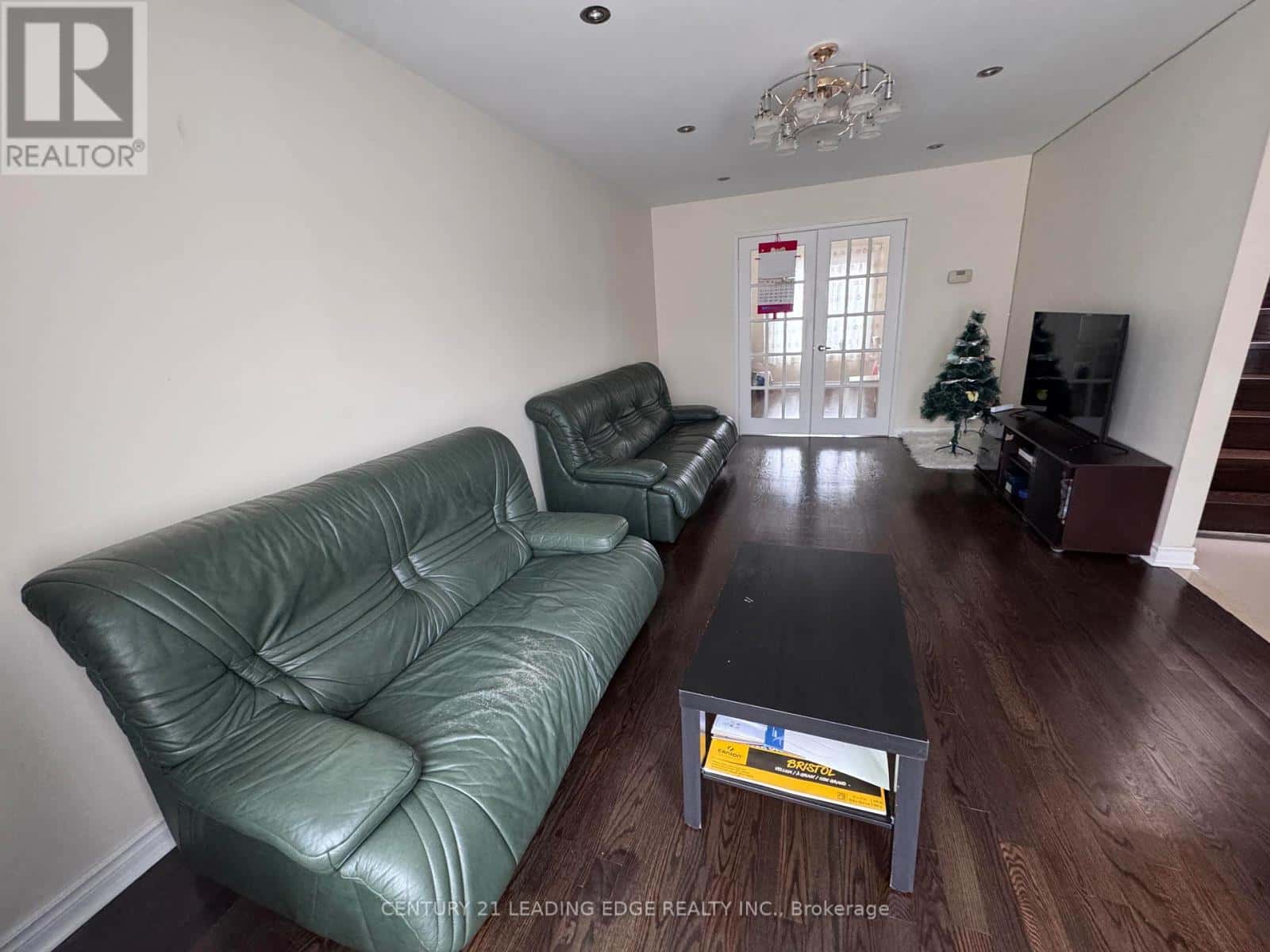 134 CANONGATE TRAIL — Toronto (Steeles), Ontario - Photo 3 of 5