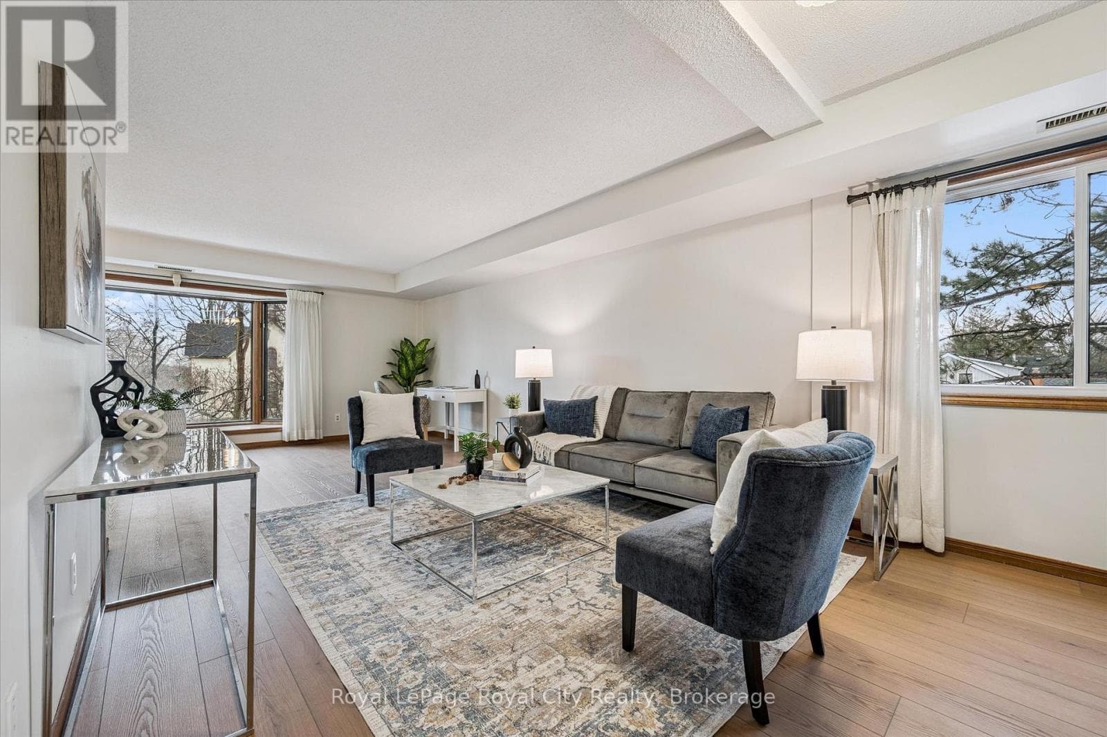 206 - 4 ALBERT STREET — Cambridge, Ontario - Main photo