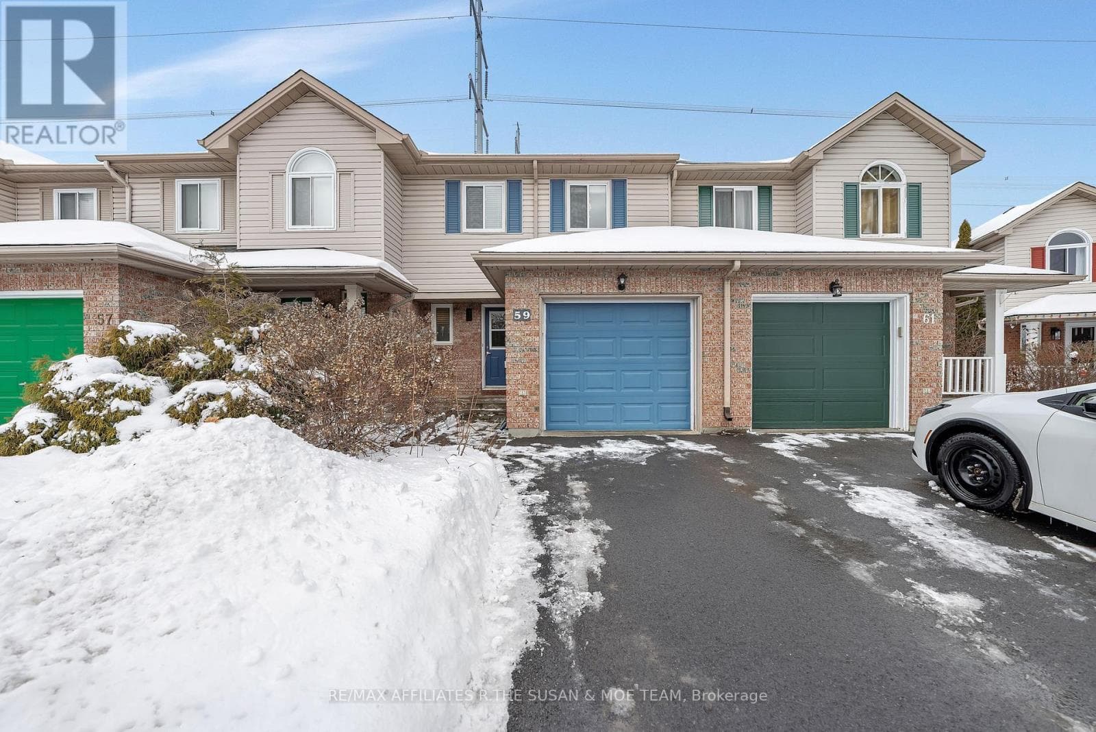 59 BIRCHBANK CRESCENT — Ottawa, Ontario - Main photo