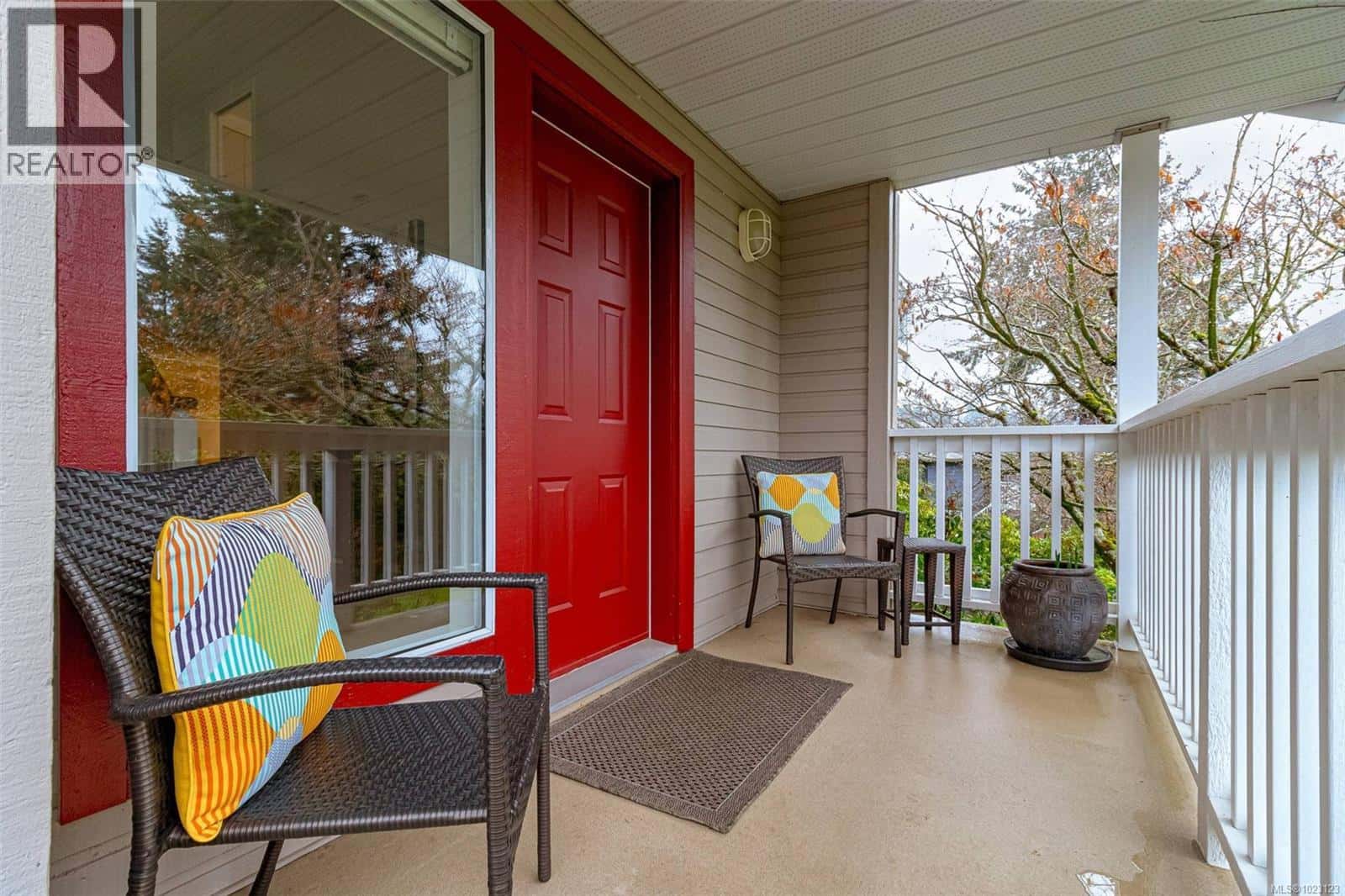 A 875 Clarke Rd — Central Saanich, British Columbia - Photo 5 of 45