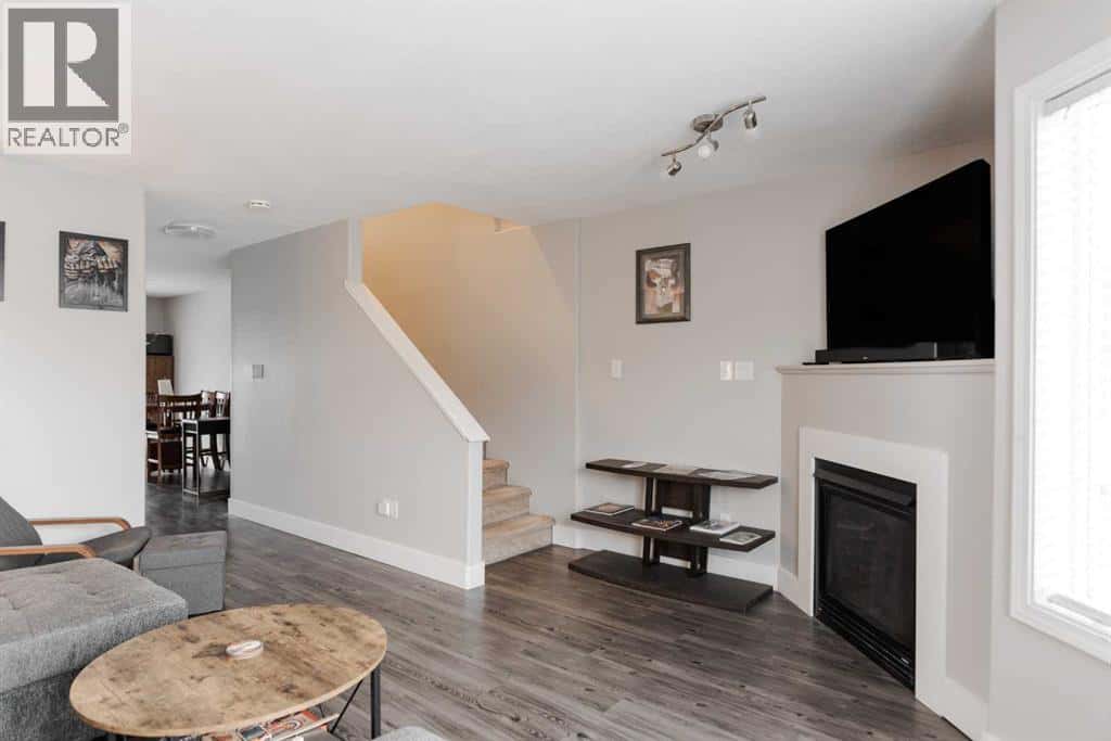 702, 201 Arabian Drive — Fort McMurray, Alberta - Photo 4 of 25