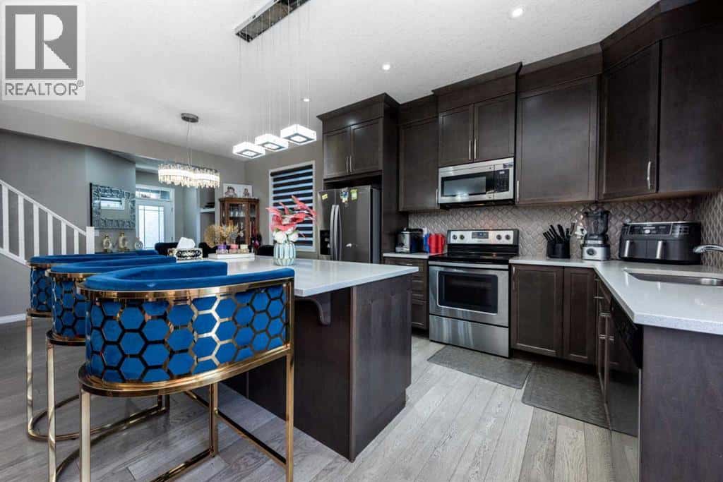 167 Windford Street SW — Airdrie, Alberta - Photo 2 of 34