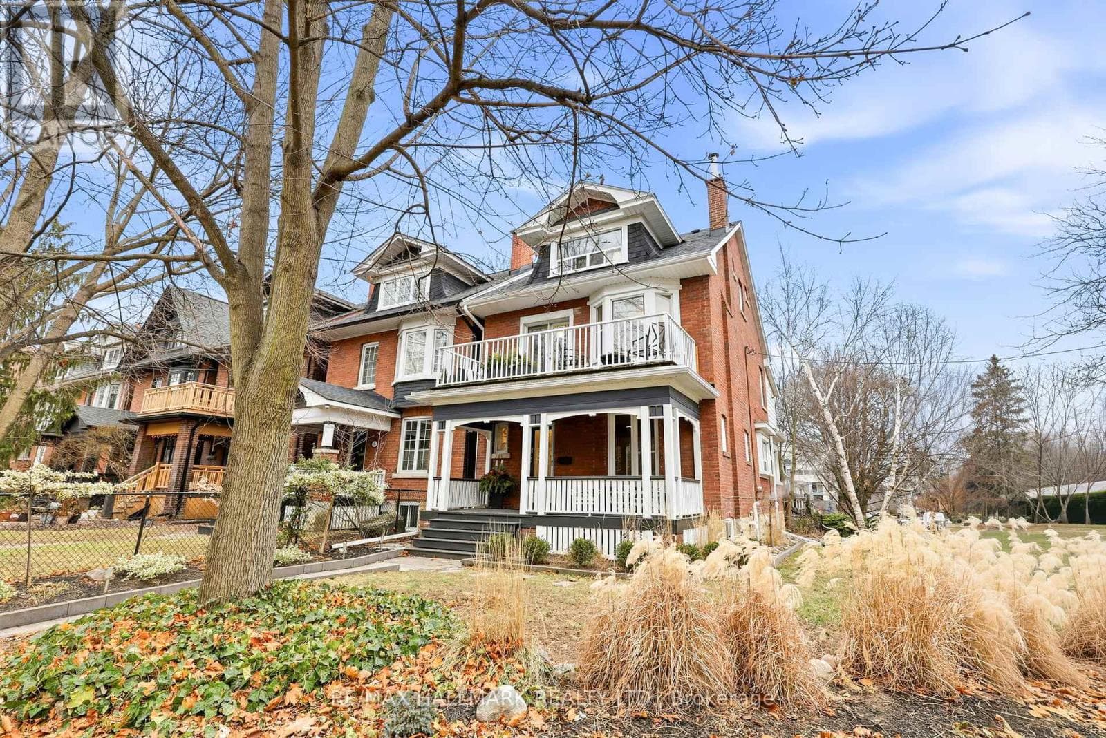 93 DIXON AVENUE — Toronto (The Beaches), Ontario - Main photo