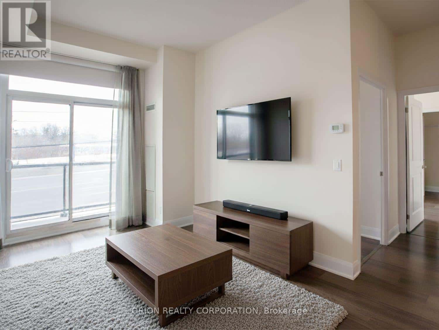 215 - 4700 HIGHWAY 7 ROAD — Vaughan (East Woodbridge), Ontario - Photo 5 of 10