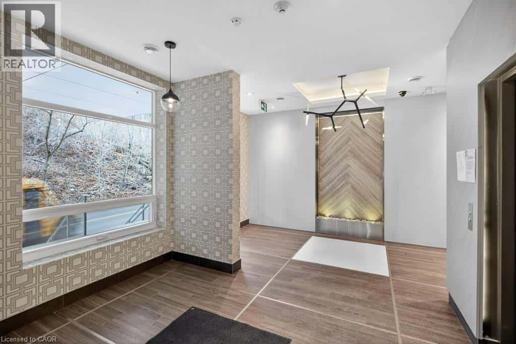 479 CHARLTON Avenue E Unit# 209 — Hamilton, Ontario - Photo 4 of 50